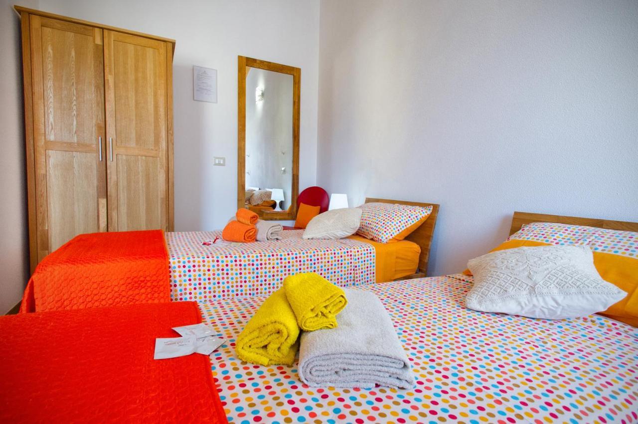 Holiday Room Sa Tebia Oristano Exterior foto